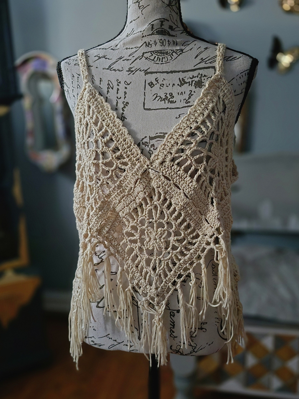Vivid Boho Hippie Cream Crochet Fringe Top Large